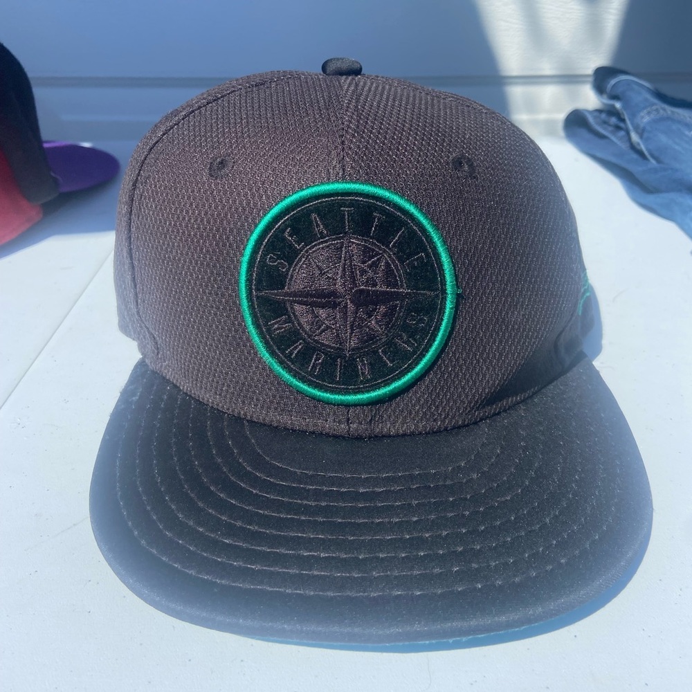 Seattle Mariners Fitted Hat